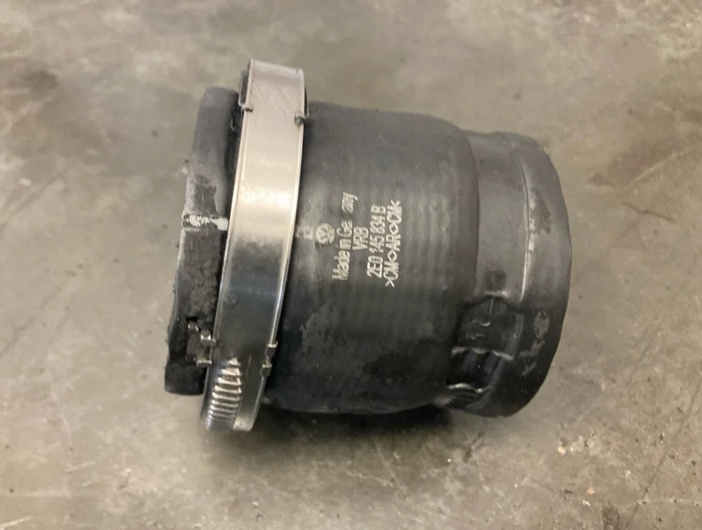 Патрубок интеркулера Volkswagen Crafter 2014 2E