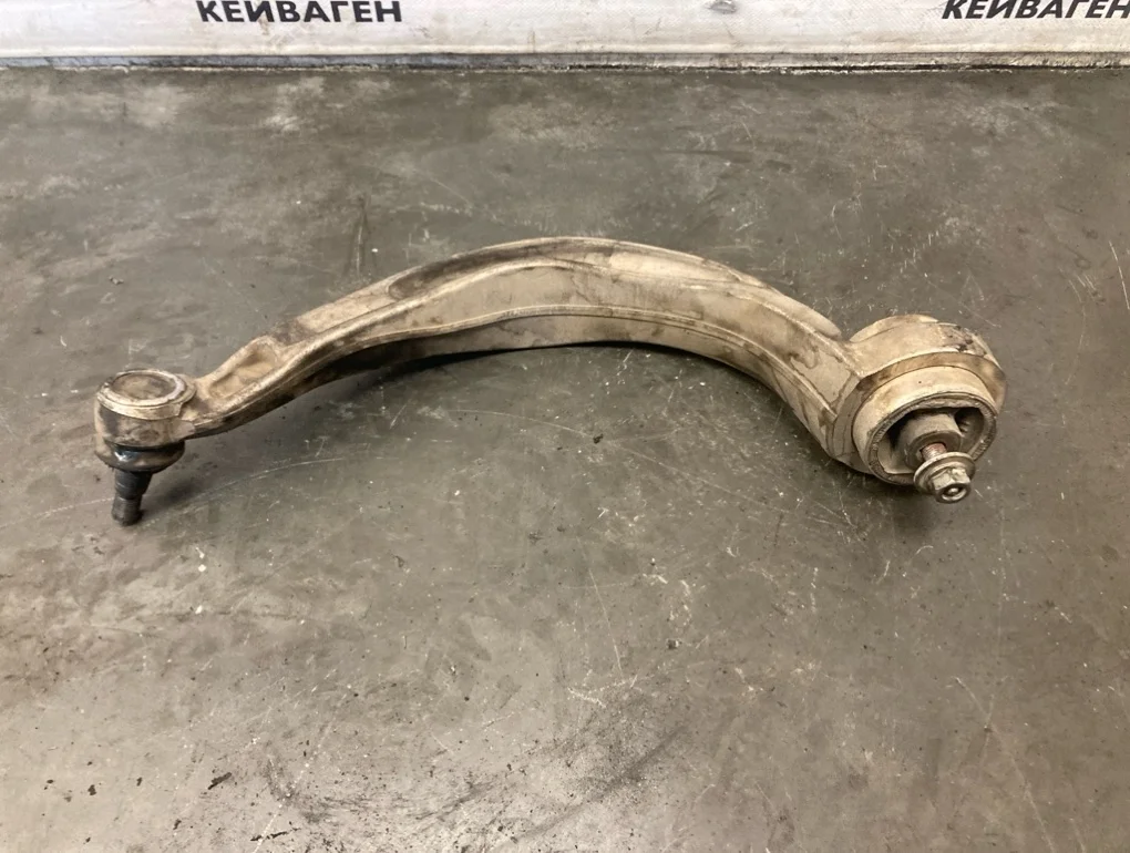 Рычаг подвески нижний Audi SQ5 2013 8R