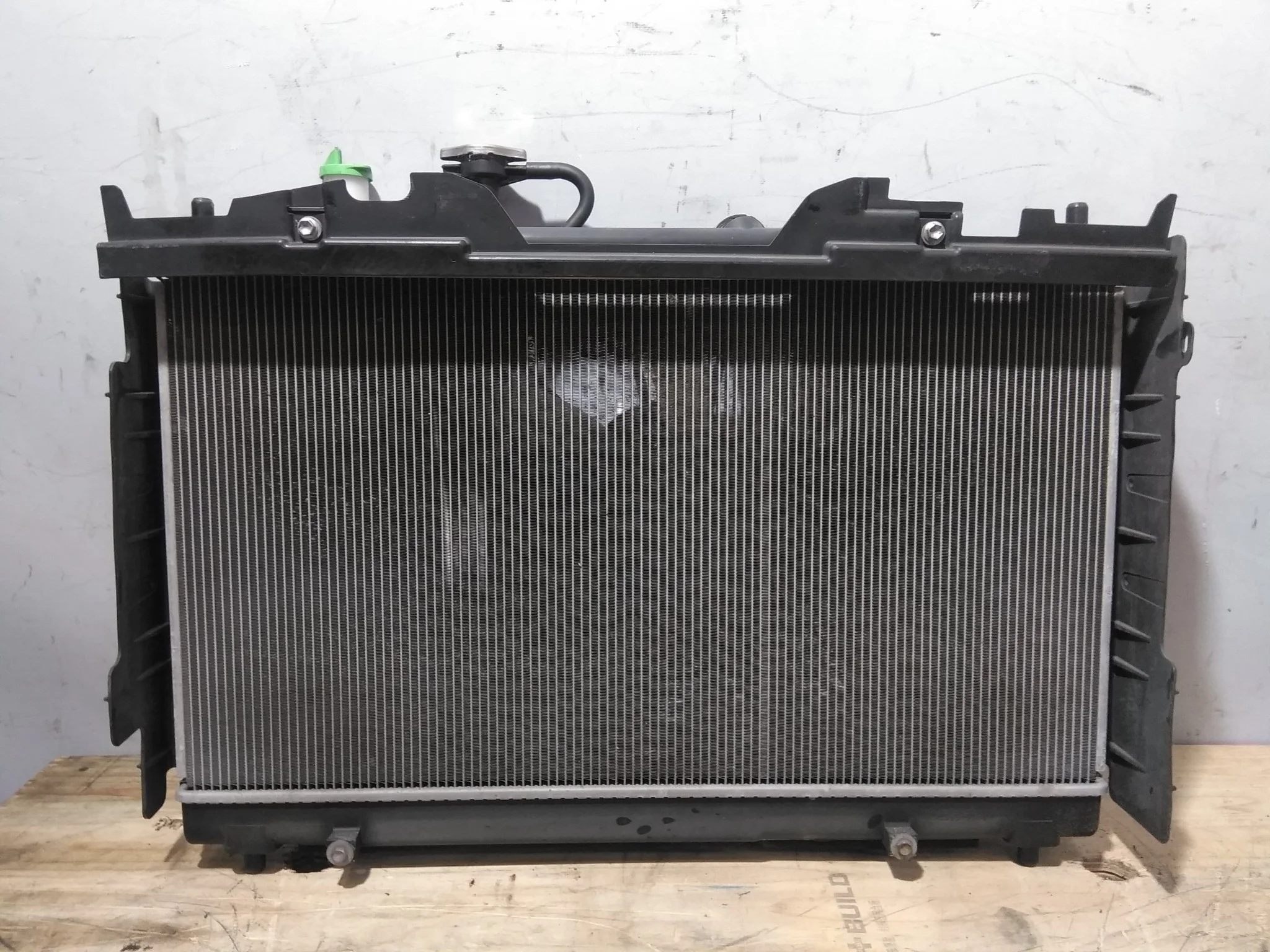 РАДИАТОР ДВИГАТЕЛЯ SUZUKI M16A SX4 VITARA JYA JYB YA22S YB22S CVT 1770061M10 VB1577