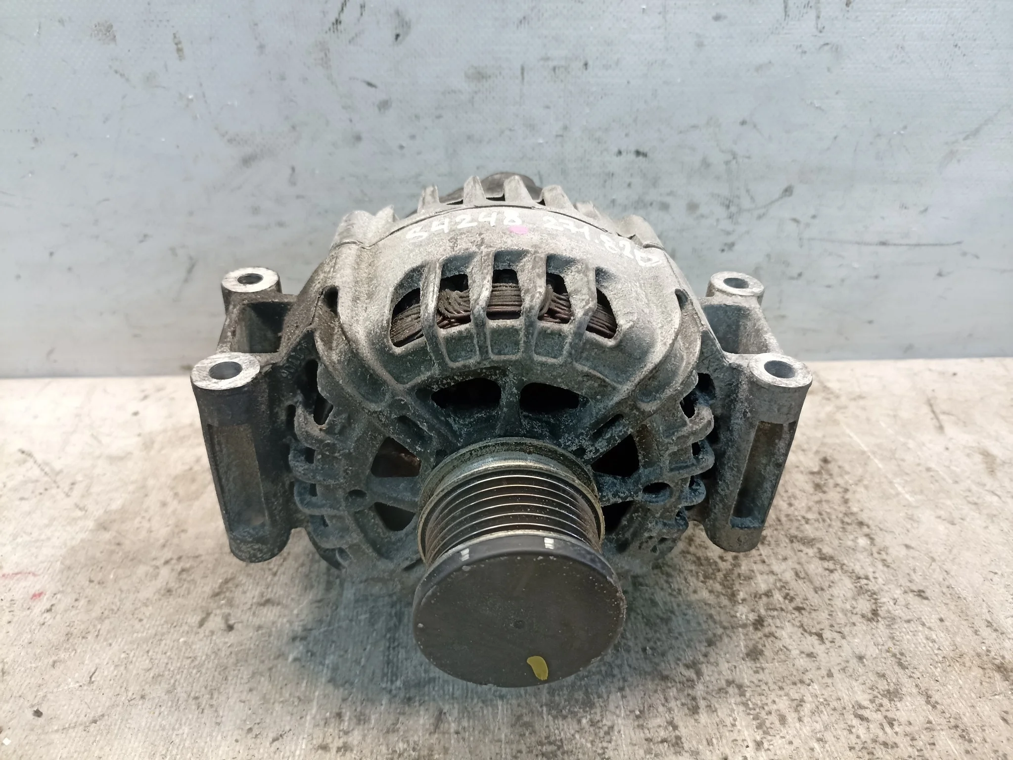 ГЕНЕРАТОР MERCEDES-BENZ 271.820 271.860 271.861 C-CLASS E-CLASS SLK-CLASS A207 C207 R172 S204 S212 W204 W212 A0009067902 VALEO 150A S4248Z