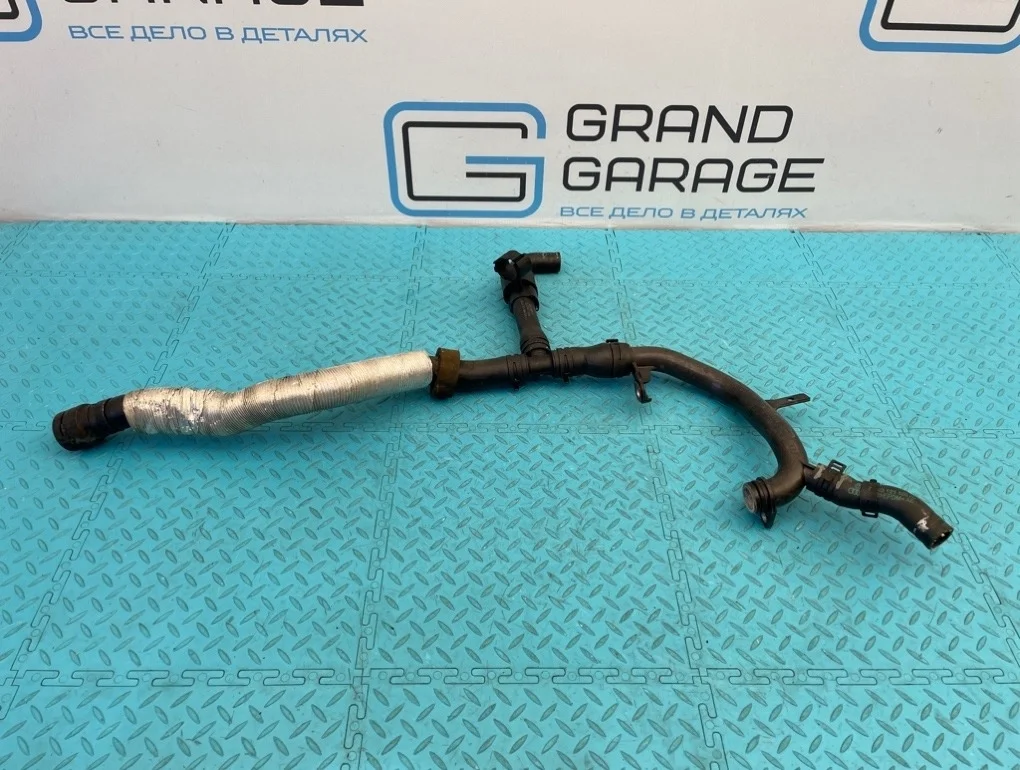 Патрубок охлаждения Volkswagen Tiguan 2010 5N0122073P 5N1 CCZC 2.0