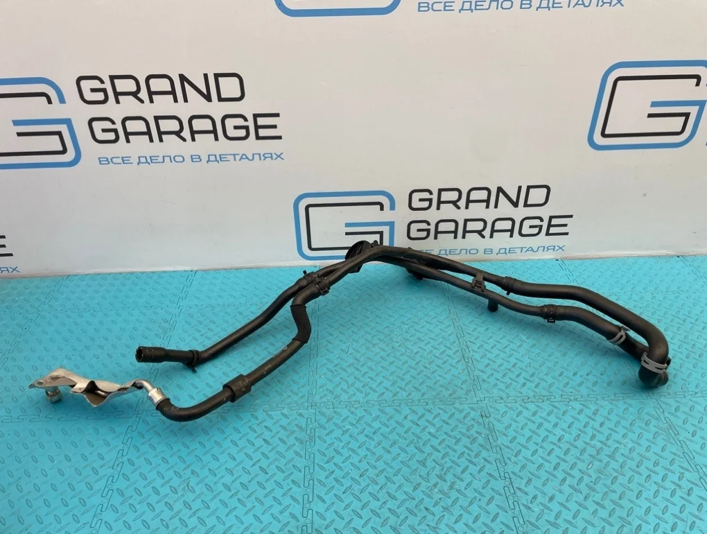 Патрубок охлаждения Volkswagen Tiguan 2010 1K0121070BD 5N1 CCZC 2.0