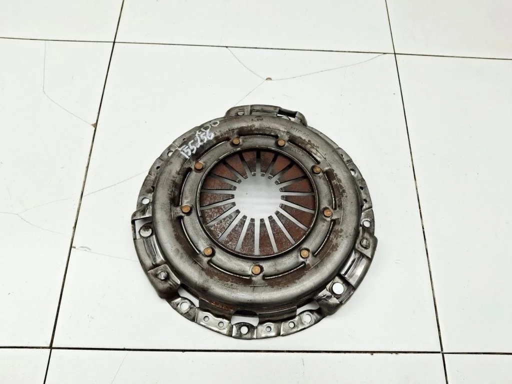 Корзина сцепления Mitsubishi L200 2012 KA, KB