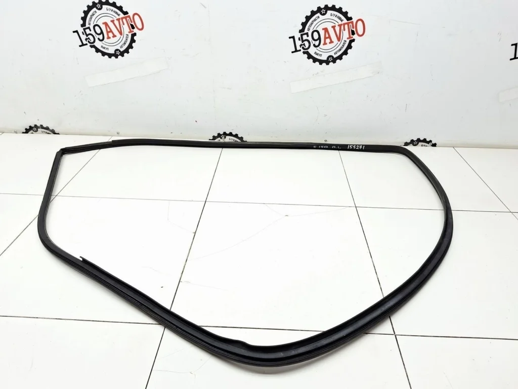 Уплотнитель двери Toyota Corolla 2008 E150