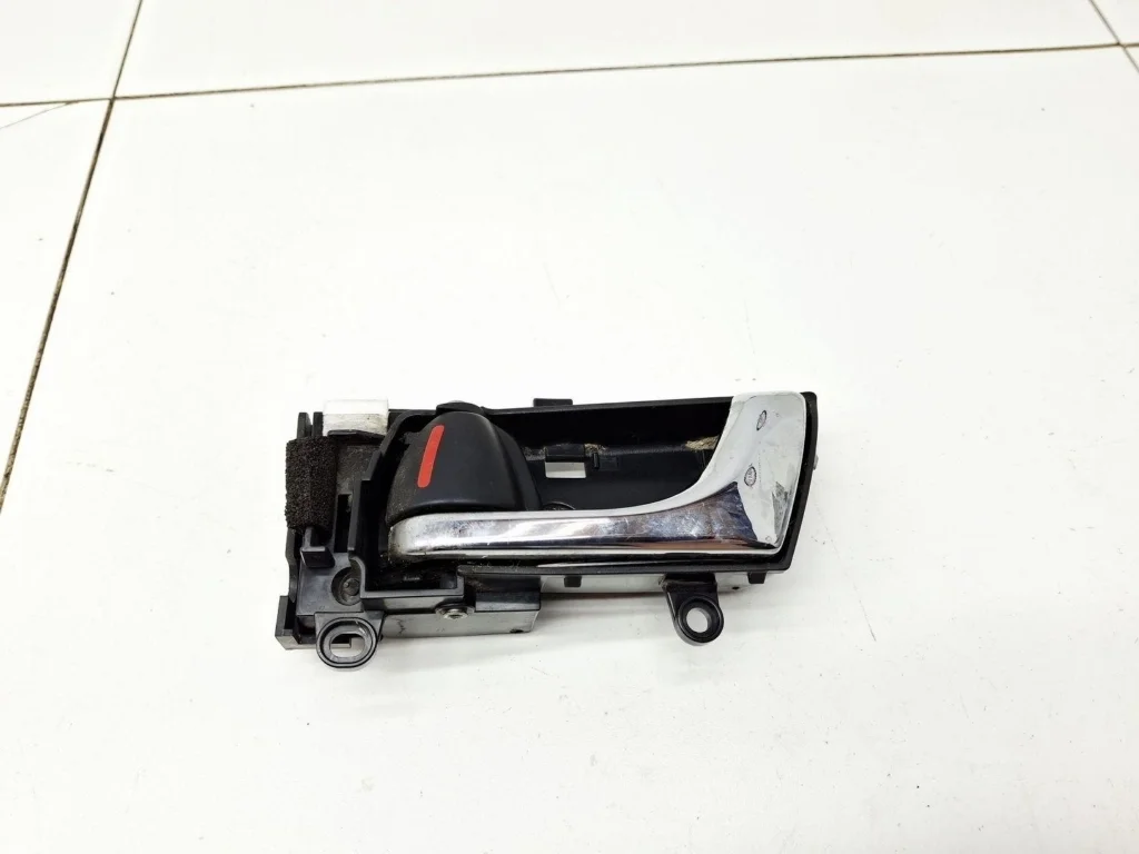 Ручка двери внутренняя левая Subaru Legacy (B13/BL/BP)