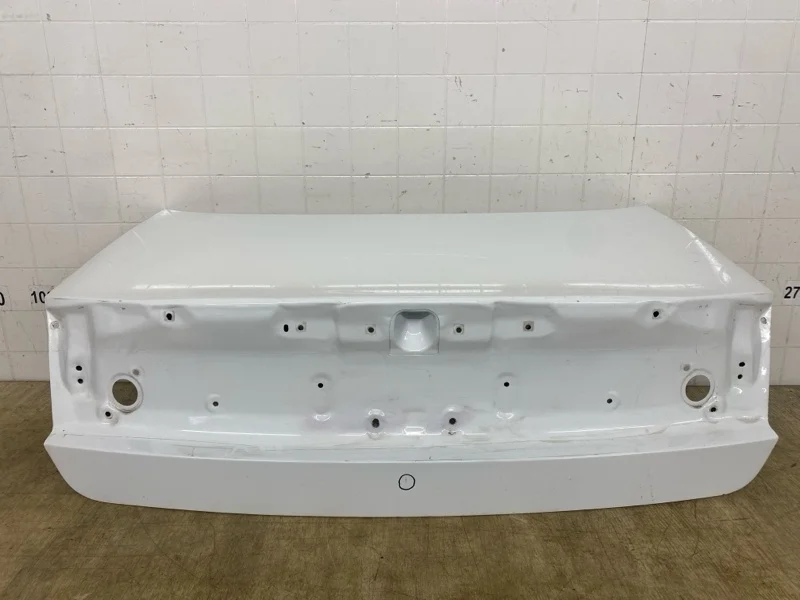 Крышка багажника Hyundai Sonata 8 2019 2020 2021 2022 2023 2024 69200L1010