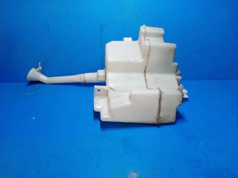 Бачок омывателя Infiniti M 2010-2014