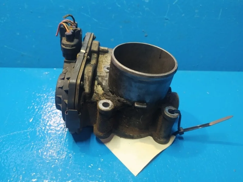 Дроссельная заслонка Nissan Pathfinder, Navara 2005-2009