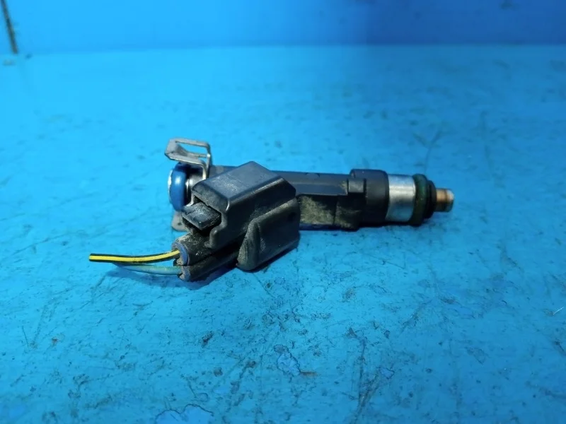 Форсунка топливная Mazda 3, 6, CX-7 2007-2013