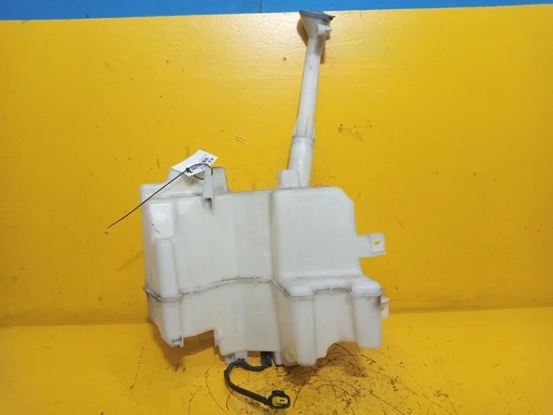 Бачок омывателя Infiniti M 2010-2013