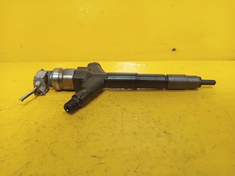 Форсунка топливная Nissan Pathfinder 2010-2014