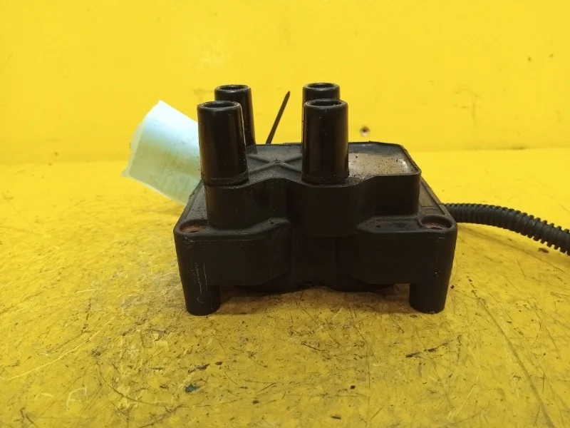 Катушка зажигания Ford Focus 2 2005-2011