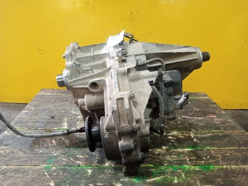 Раздатка Nissan Pathfinder 2005-2009