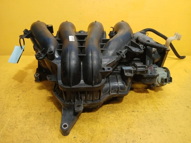 Коллектор впускной Mazda 3, 6 2003-2006