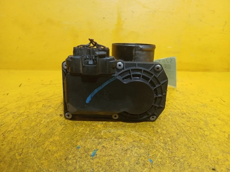 Дроссельная заслонка Nissan Pathfinder, Navara 2005-2009