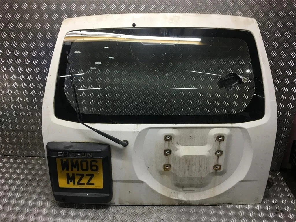 Крышка багажника MITSUBISHI Pajero III V78W 2000-