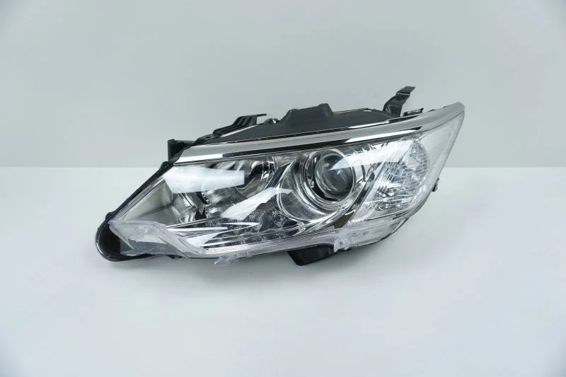 Фара Toyota Camry 2014-2018 8118533891 V55, левая