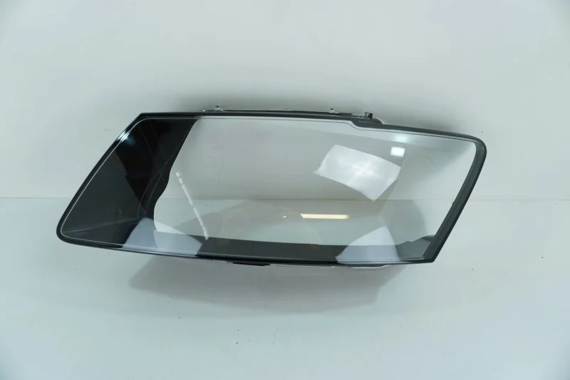 Стекло фары Audi Q5 2012-2017 8R0941005C 8R, левое