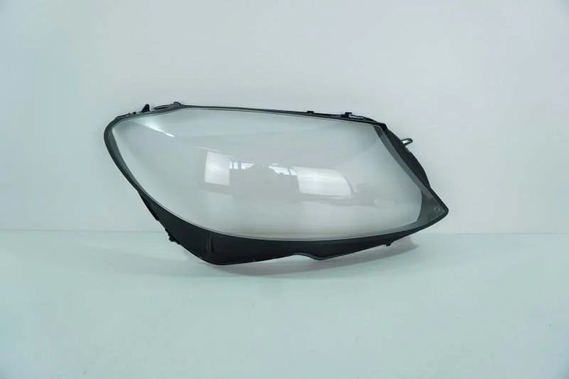 Стекло фары Mercedes-Benz C-Class 2014-2018 A2059063803 W205, правое