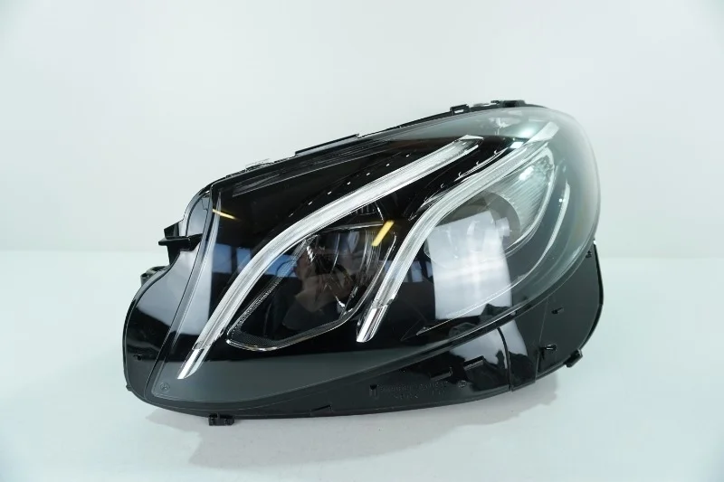 Фара Mercedes-Benz E-Class 2016-2020 A2139066501 W213, левая