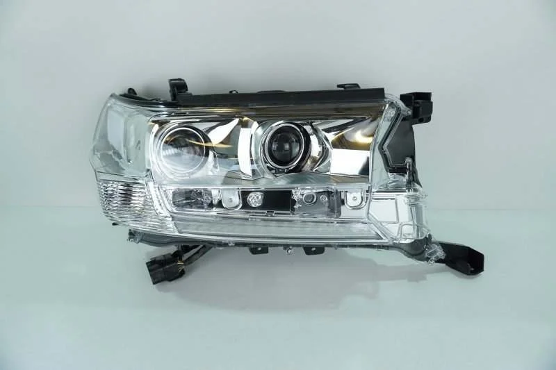 Фара Toyota Land Cruiser 2016-2021 8110560K10 200, передняя правая