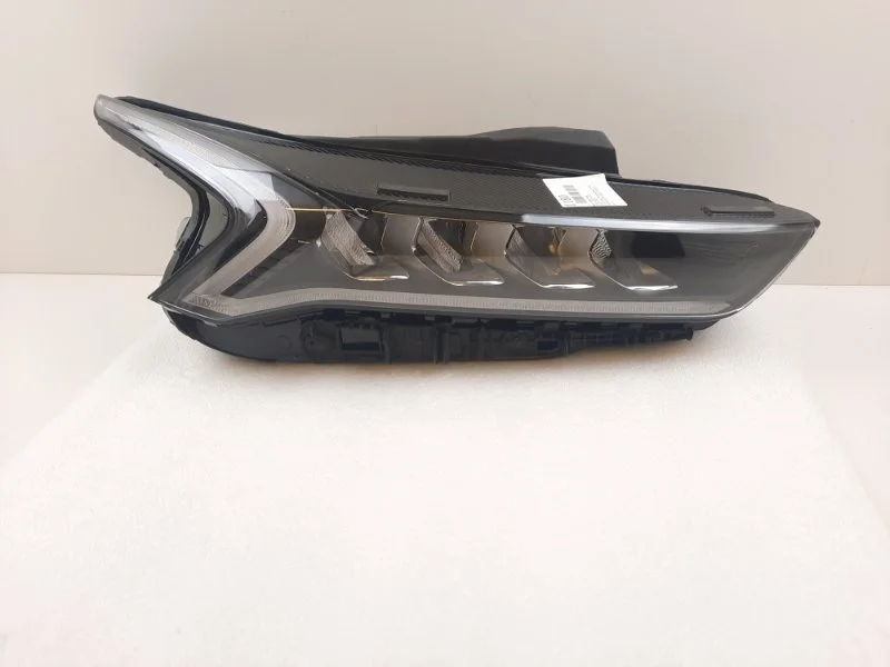 Фара Kia K5 2020-2022 92102L2000 1, правая