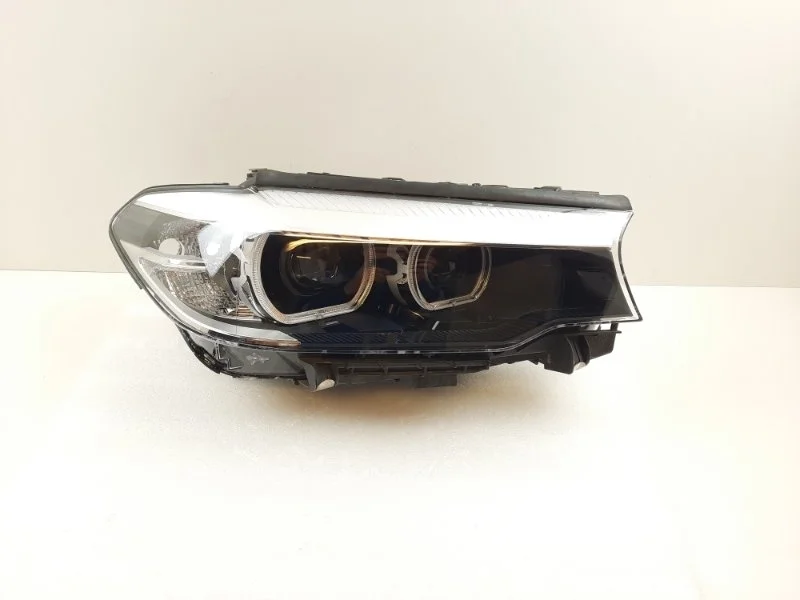 Фара Bmw 5Er 2016-2020 63117214952 G30, правая