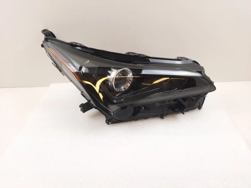 Фара Lexus Nx 2017-2021 8114578180 1, правая