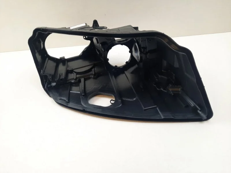 Корпус фары Audi A8 2013-2017 4H0941036 D4 4H, правый