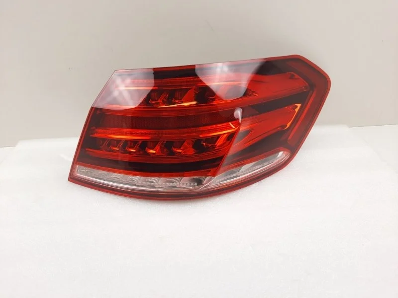 Фонарь Mercedes-Benz E-Class 2013-2016 A2129060803 W212, правый