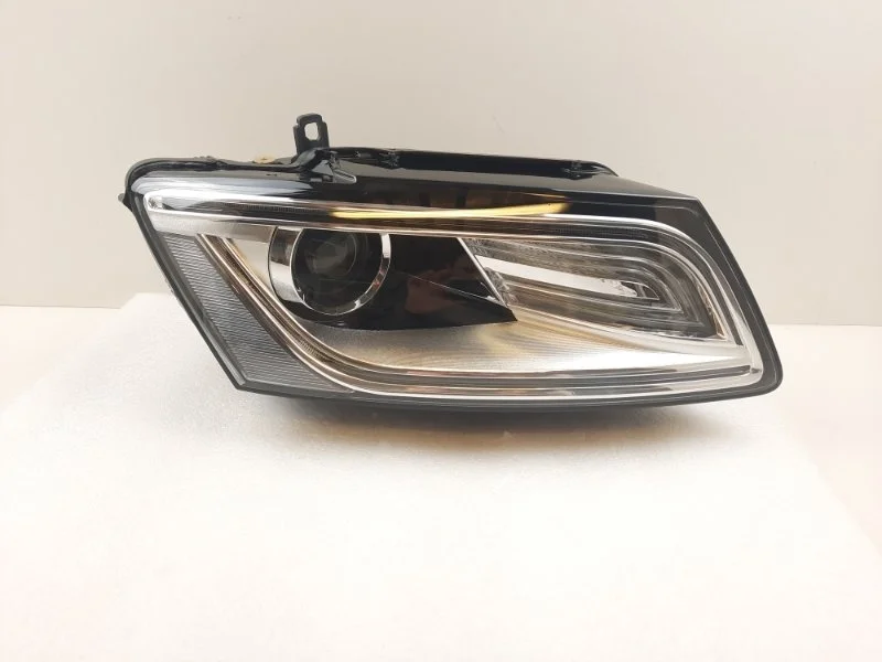 Фара Audi Q5 2012-2017 8R0941005 8R, правая