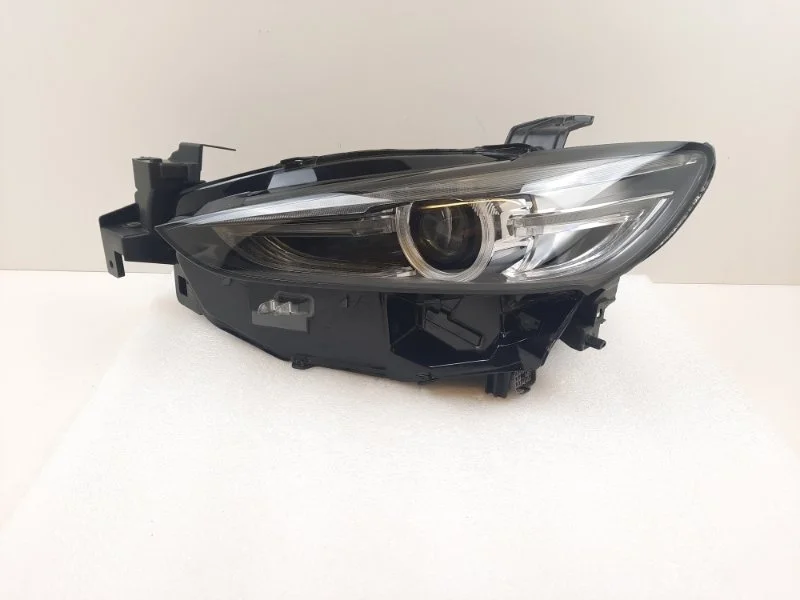 Фара Mazda 6 2018- GSJ451041A, левая