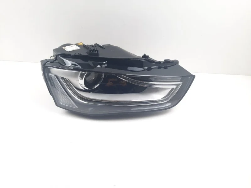 Фара Audi A4 2011-2015 8K0941006C B8, правая