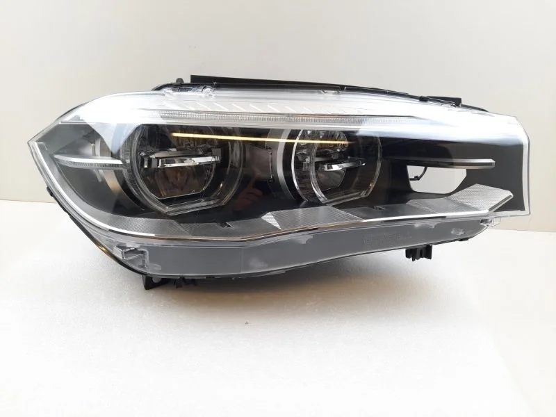 Фара Bmw X5 2013-2018 63117381138 F15/F16, правая