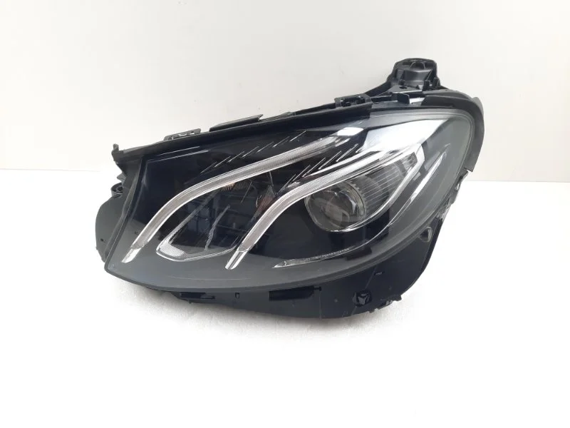 Фара Mercedes-Benz E-Class 2016-2020 A2139066501 W213, левая