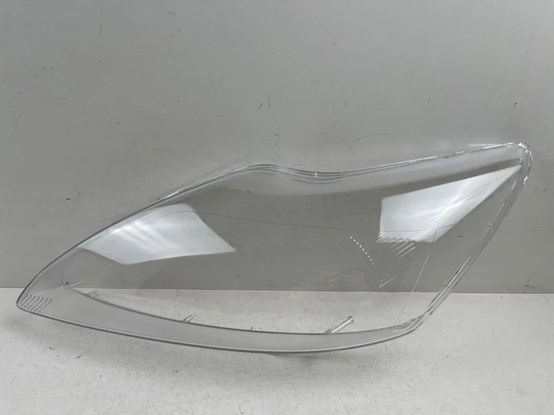 Стекло фары Ford Focus 2008-2011 1744971 2, левое