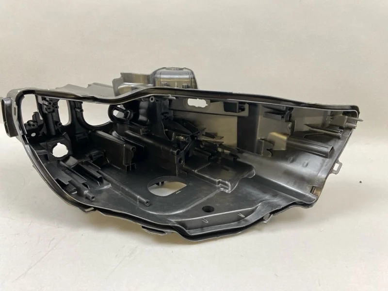 Корпус фары Audi A3 2016-2020 8V0941774C 8V, правый