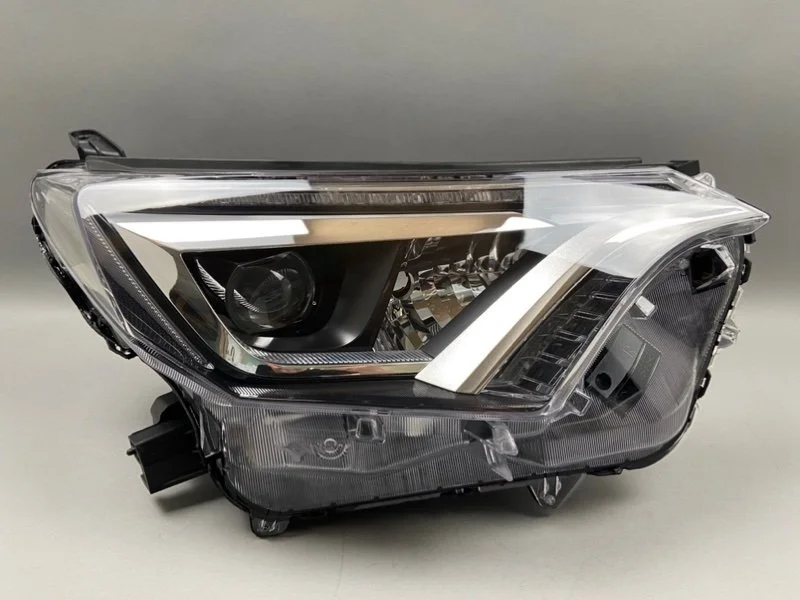 Фара Toyota Rav4 2015-2019 8114542680 45, правая
