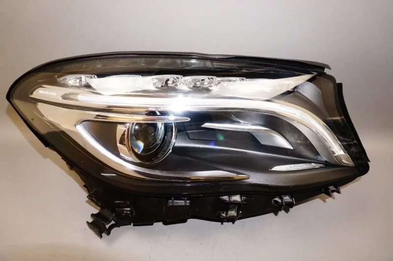 Фара Mercedes-Benz Gla 2013-2017 A1569063200 X156, правая