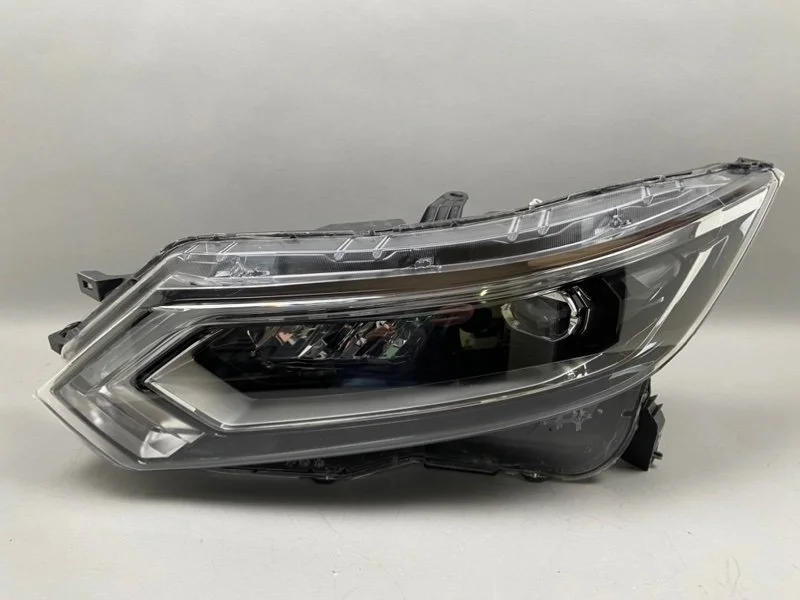 Фара Nissan Qashqai 2019-2023 26060HV05B J11, левая
