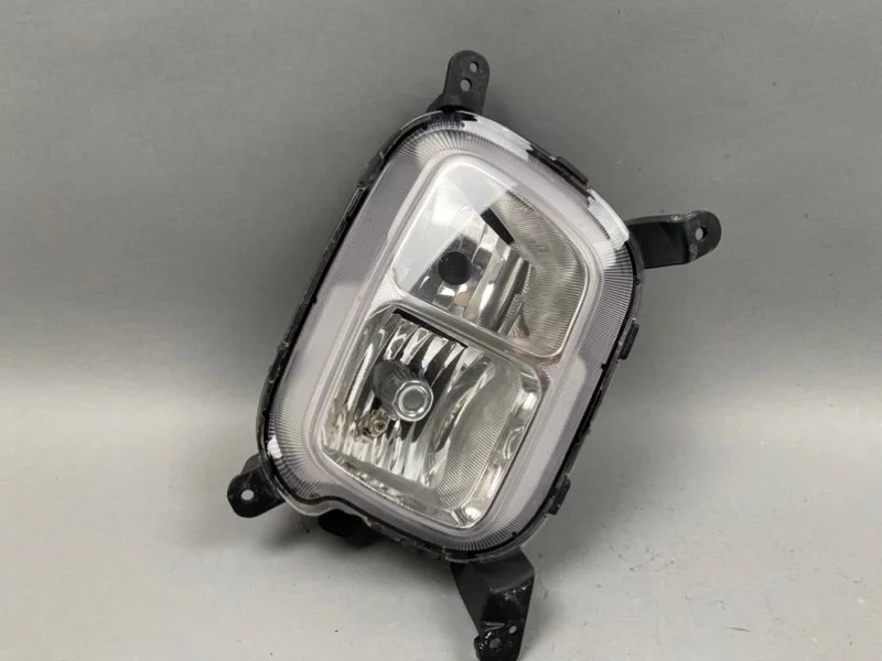 Фара противотуманная Kia Sorento 2012-2020 922022P610 2, правая