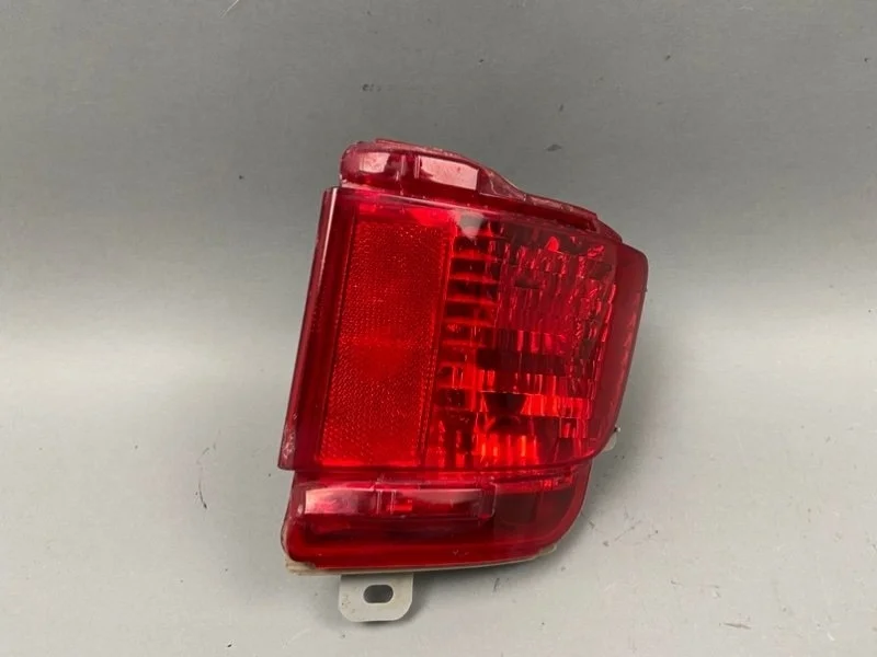 Фара противотуманная Toyota Land Cruiser 2015-2021 8145760070 200, задняя правая