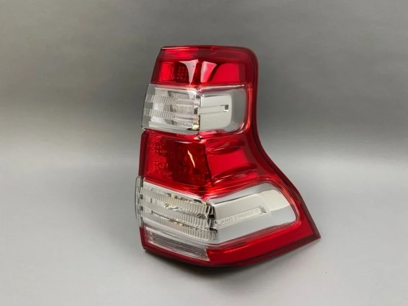 Фонарь Toyota Land Cruiser Prado 2013-2017 8155160B50 150, правый