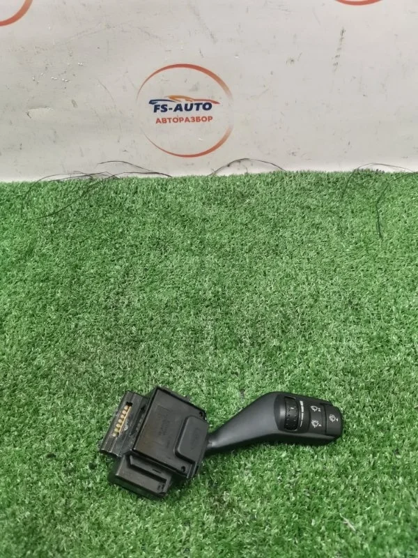 Подрулевой переключатель дворников Ford Focus 2 2008 4M5T17A553BD ХЕТЧБЕК 3 ДВЕРИ 2.0 AODA