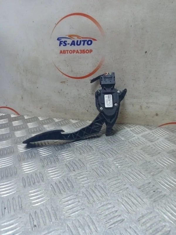 Педаль газа Opel Astra J Gtc 2014 13252704 КУПЕ 3 ДВЕРИ 1.4 A14NET