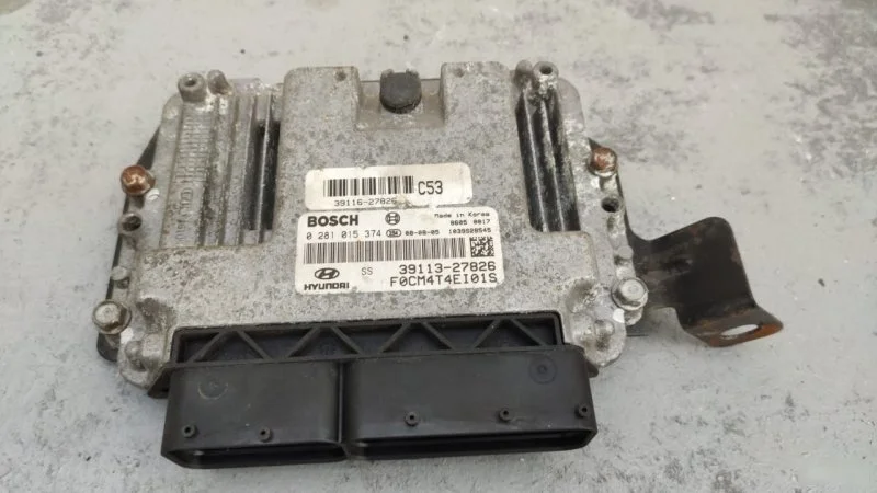 Эбу двигателя Hyundai Santa Fe 2 2005—2010 3911327826 2.2 VGT 4WD MT