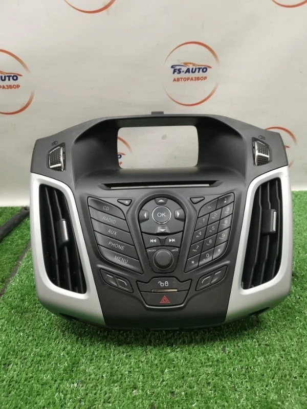 Рамка магнитолы Ford Focus 3 2012 AM5T18K811BD ХЕТЧБЭК 1.6 IQDB