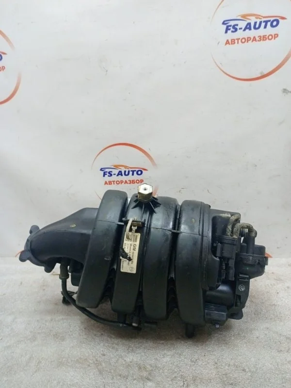 Впускной коллектор Opel Astra H 2012 55563685 УНИВЕРСАЛ 1.8 Z18XER