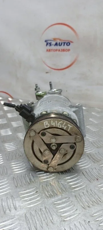 Компрессор кондиционера Volvo V60 2015 31332616 1.6 T B4164T