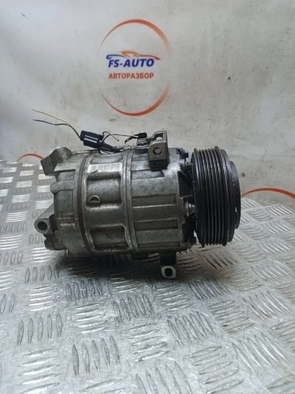 Компрессор кондиционера Nissan X-Trail 2014 92600CY09E T31 2.0 MR20DE